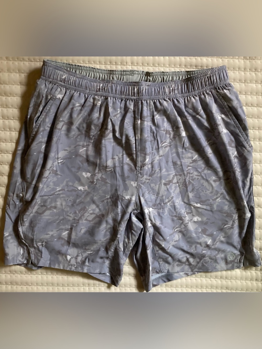 Tasc Performance Athletic Shorts Men’s Large Gray 7” Lined Gym Running Pockets